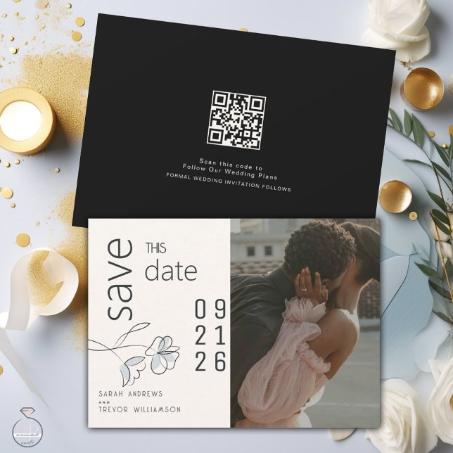 Minimalistisches modernes Blumendusty Blue und Buf Einladung (Von Creator hochgeladen)