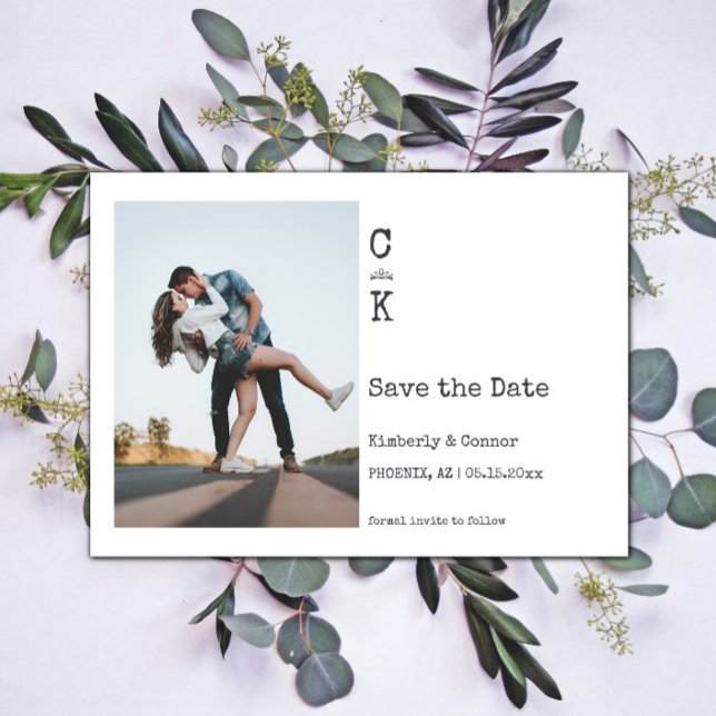 Minimalistisches Monogramm-Foto Save The Date (White Minimalist Monogram Photo Save the Date)