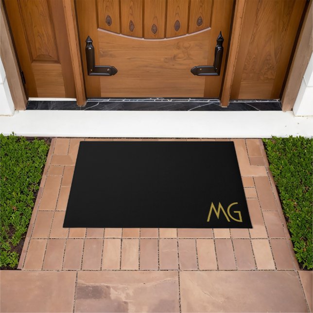 Minimalistisches Monogramm Gold Schwarz Initialen Fußmatte (Außenbereich)