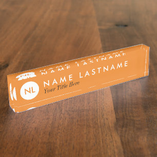 Minimalistisches Monogramm-orange Namensplakette