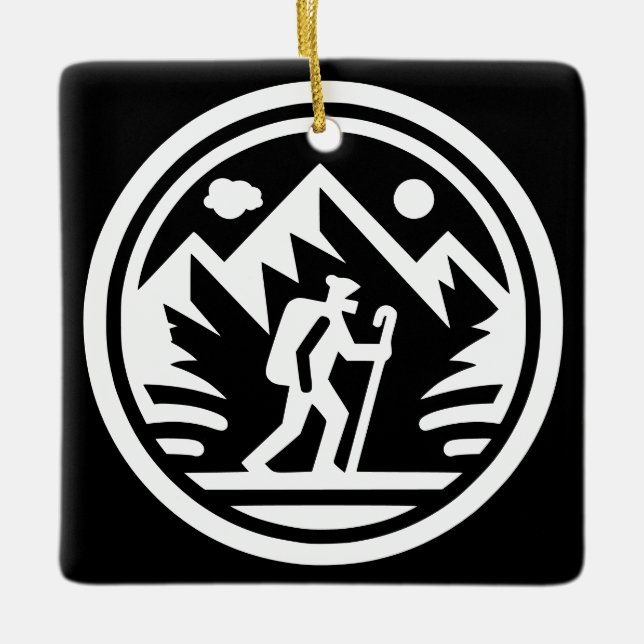 Minimalistisches Mountain Adventure monochromatisc Keramikornament (Vorderseite)