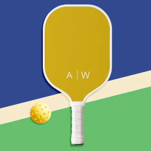 Minimalistisches Mustard Yellow Modern Monogram Pickleball Schläger