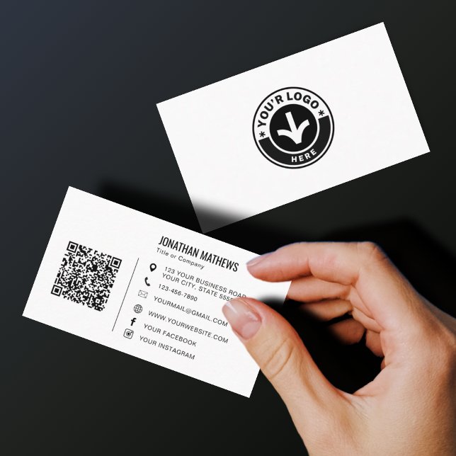 Minimalistisches professionelles Firmenlogo-QR-Cod Visitenkarte (Von Creator hochgeladen)
