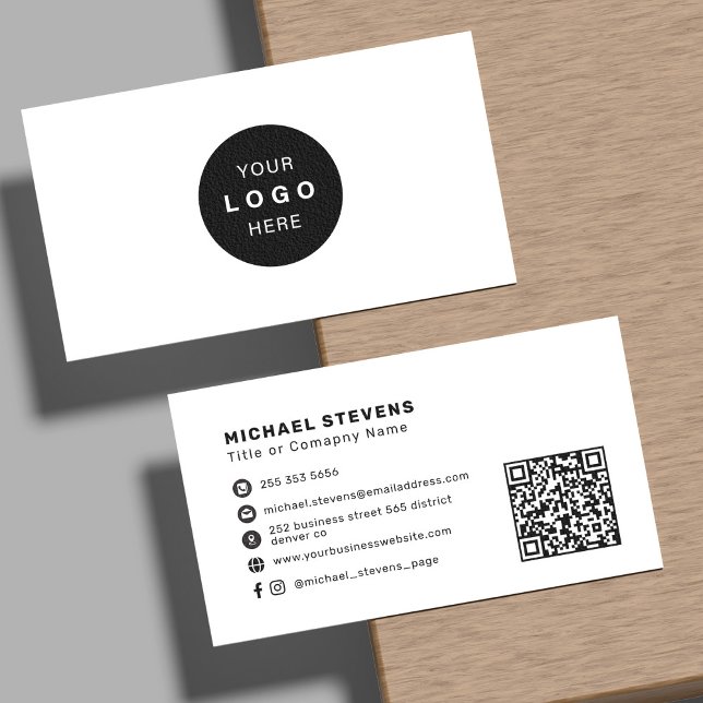 Minimalistisches professionelles Firmenlogo QR-Cod Visitenkarte (Von Creator hochgeladen)