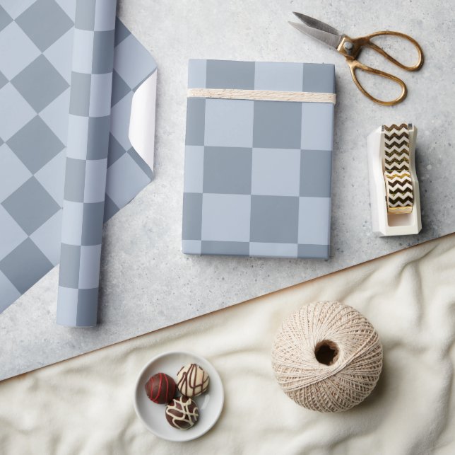 Minimalistisches Puderblau-Schachbrettmuster  Geschenkpapier (Kunsthandwerk)