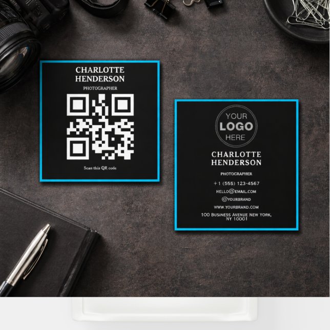 Minimalistisches QR-Code professionelles Design Quadratische Visitenkarte (Minimalist QR Code Professional Design Square Business Card
)