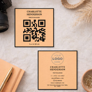 Minimalistisches QR-Code professionelles Design Quadratische Visitenkarte