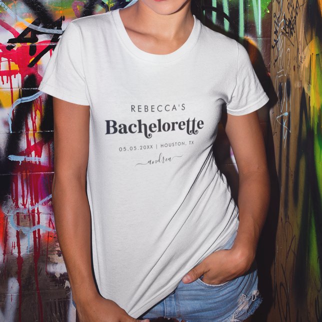 Minimalistisches Retro-Script Bachelorette T-Shirt (Von Creator hochgeladen)