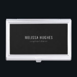 Minimalistisches Schwarz und Weiß Visitenkarten Dose<br><div class="desc">Minimalistisches,  modernes Visitenkartengehäuse. Ideal für ein breites Spektrum von Berufen,  darunter: Kosmetiker,  Friseure,  Schönheitsberater,  Wellness-Center,  Makeup-Künstler,  Nagelstudios,  Kosmetologen,  Stylist,  Berater und Veranstaltungsplaner,  um nur einige zu nennen! Entwickelt von Thisisnotme©</div>