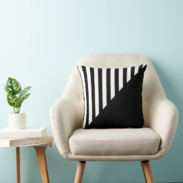 Minimalistisches Schwarz-Weiß-Geometrisches Streif Kissen