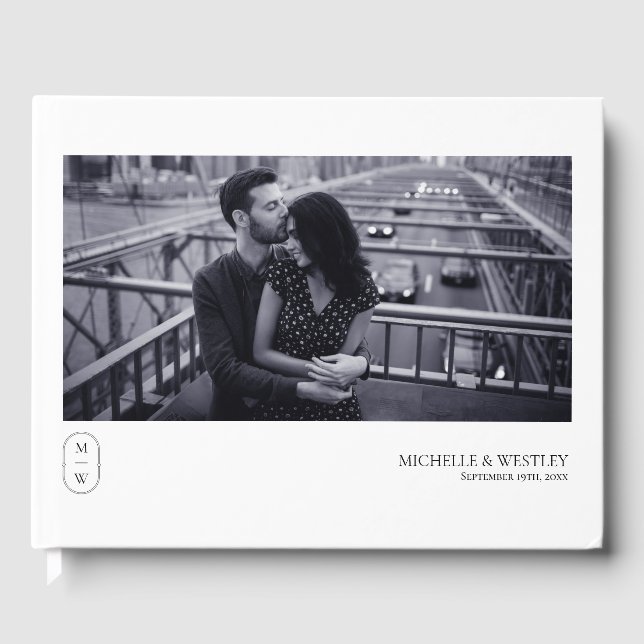 Minimalistisches Schwarz-Weiß-Hochzeitsstift-Foto Gästebuch (Vorderseite)