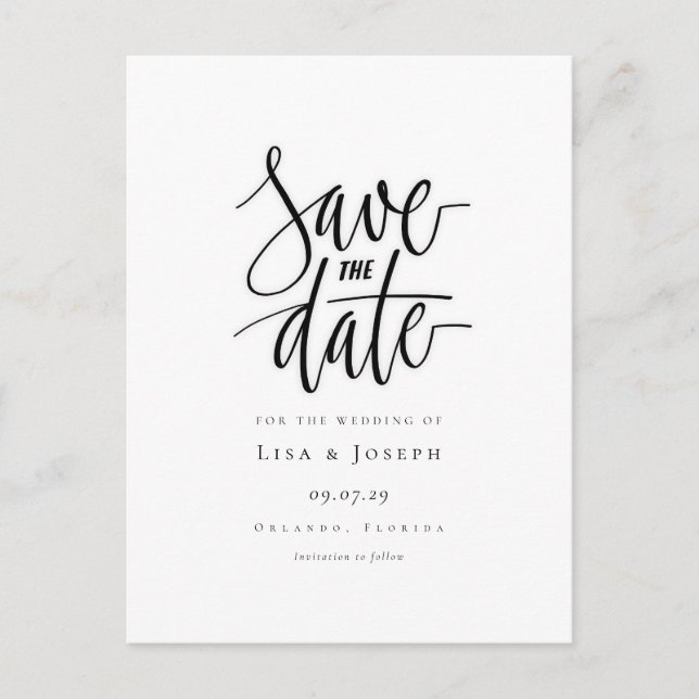 Minimalistisches Schwarzweiß-Skript Save the Date Postkarte (Vorderseite)