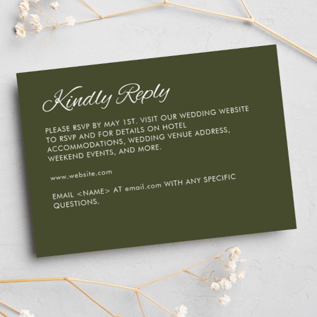 Minimalistisches Script Army Green Wedding RSVP Karte (Von Creator hochgeladen)