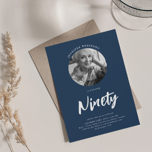 Minimalistisches Script Foto 90. Geburtstag Navy B Einladung