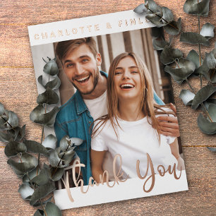 Minimalistisches Script Personalisiert Wedding Dan Folien Feiertagspostkarte