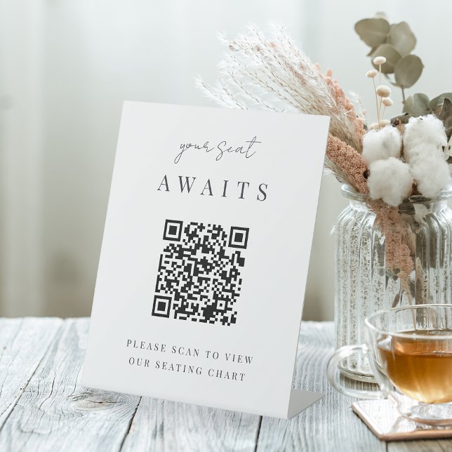 Minimalistisches Script QR Code Hochzeitstabelle Sockelschild (Von Creator hochgeladen)