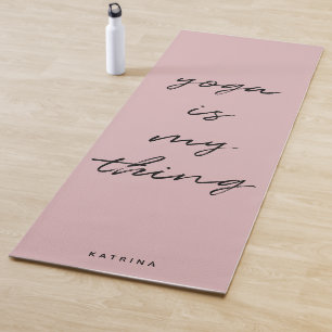 Minimalistisches Script-Yoga ist "Meine Sache" Yogamatte