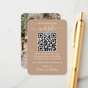 Minimalistisches Simple Wedding Website Foto QR Ta Begleitkarte