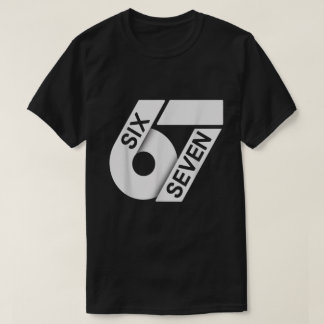 Minimalistisches Six Seven 67 Design T-Shirt