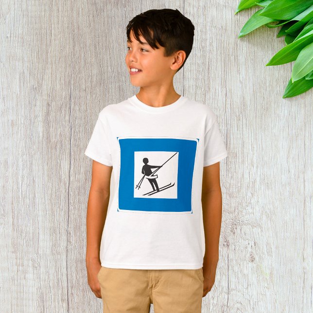 Minimalistisches Skilift-Symbol mit blauer Grenze T-Shirt (Von Creator hochgeladen)