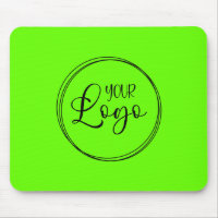 Minimalistisches Solid-Color-Logo in der Linse