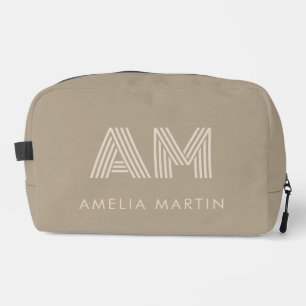 Minimalistisches Warmes Taupe-Monogramm Waschbeutel