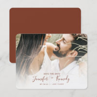 Minimalistisches White Overlay Paprika Script & Fo
