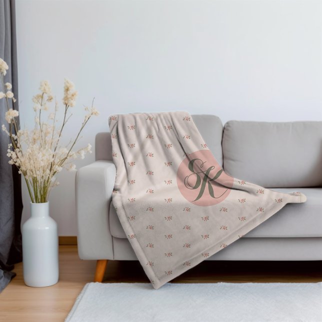Minimierte Rose und Monogramm Sherpadecke (Von Creator hochgeladen)