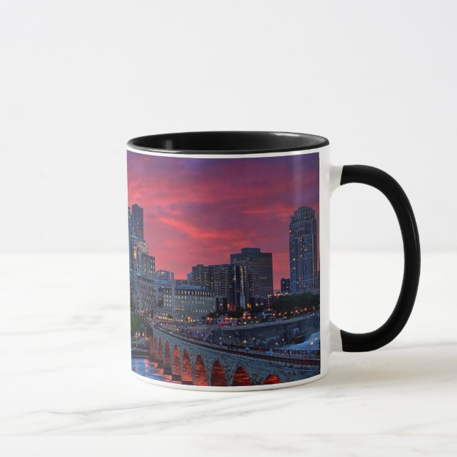 Minneapolis-Augen-Süßigkeit Tasse (Rechts)