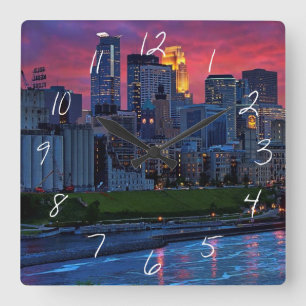 Minneapolis Eye Candy Quadratische Wanduhr