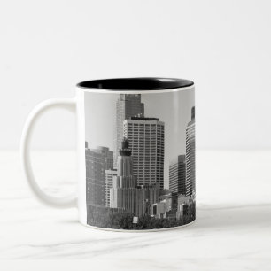Minneapolis Skyline im Tageslicht Zweifarbige Tasse