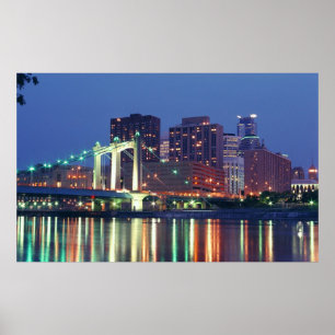 Minneapolis Skyline in der Nacht Poster