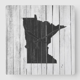 Minnesota Rustic Black and White Wood Panel Farm Quadratische Wanduhr