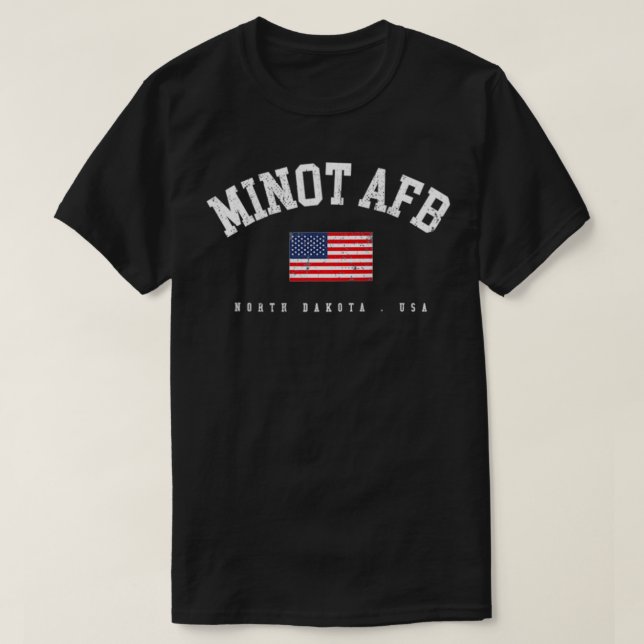 Minot AFB ND Retro American Flag USA City Name T-Shirt (Design vorne)