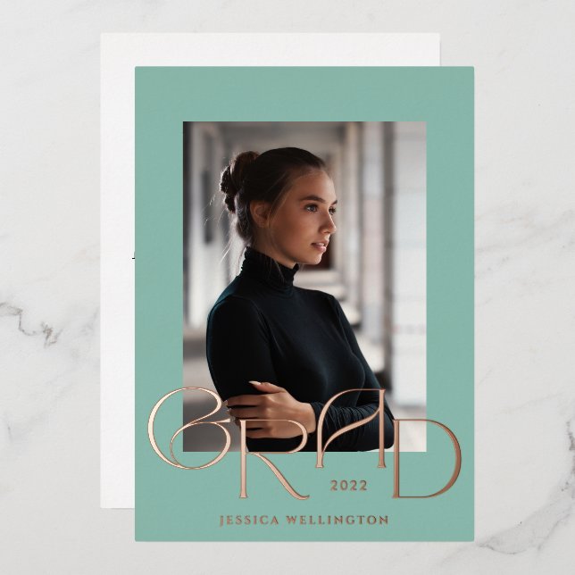 Mint Green Art Deco Tyopgrafy Graduate Foto 2022 Folieneinladung (Vorderseite/Rückseite)