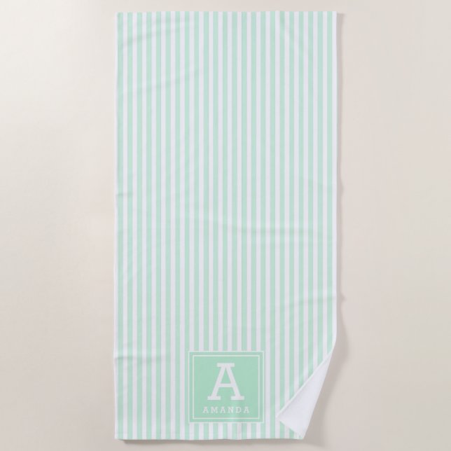 Mint Green Cabana Streifen Mit Monogramm Initialen Strandtuch (Vorderseite)
