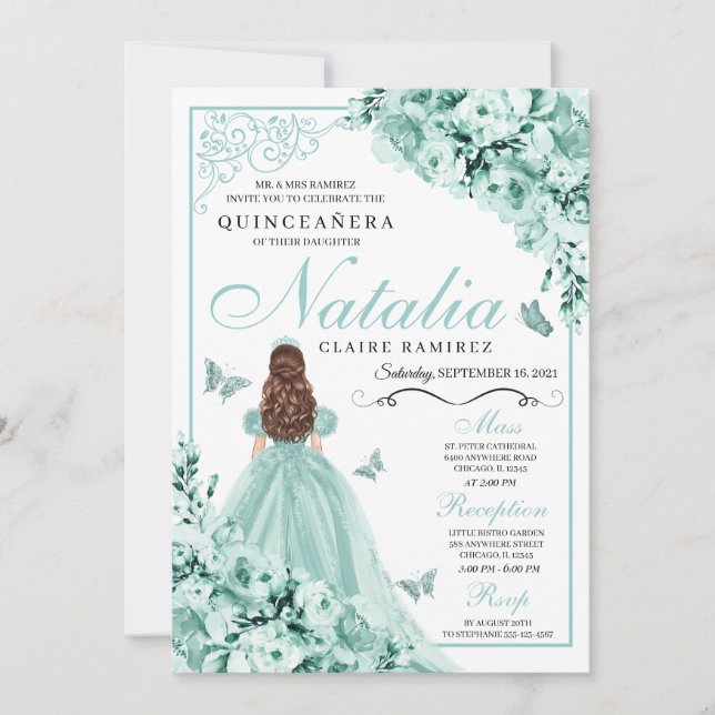 Mint Green Floral Butterflies Quinceanera Einladung (Vorderseite)