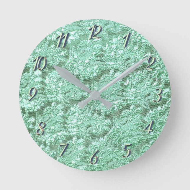 Mint Green Floral Lace Runde Wanduhr (Vorderseite)