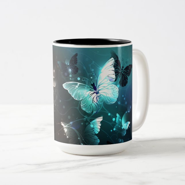 Mint-Night-Schmetterlinge Zweifarbige Tasse (VorderseiteRechts)