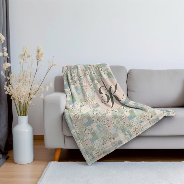 Mint Patchwork Monogramm Sherpadecke (Von Creator hochgeladen)