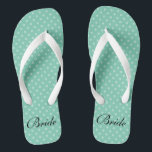 Mint Polka Punkte Muster Hochzeitsbride Flip Flops<br><div class="desc">Mint grüne Polka dots Muster Name monogramm Hochzeitsflip Flops. Benutzerdefinierte Farbe für ihn und sie / Männer und Frauen. Benutzerdefinierte Hintergrundfarbe und personalisierte Namensinitialen. Moderne trendige Polkadotted Design Sandalen. Niedliches Gastgeschenk zum Thema Hochzeit, Hochzeit, Brautparty, Verlobung, Geburtstag, Grillen, Bachelorette, Mädchenwochenende usw. Die Streifen bedrucken Flipflops mit stilvollen mit Monogramm Buchstaben....</div>