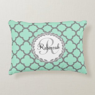 Minze Green Gray Quatrefoil Name Mit Monogramm Lau Zierkissen