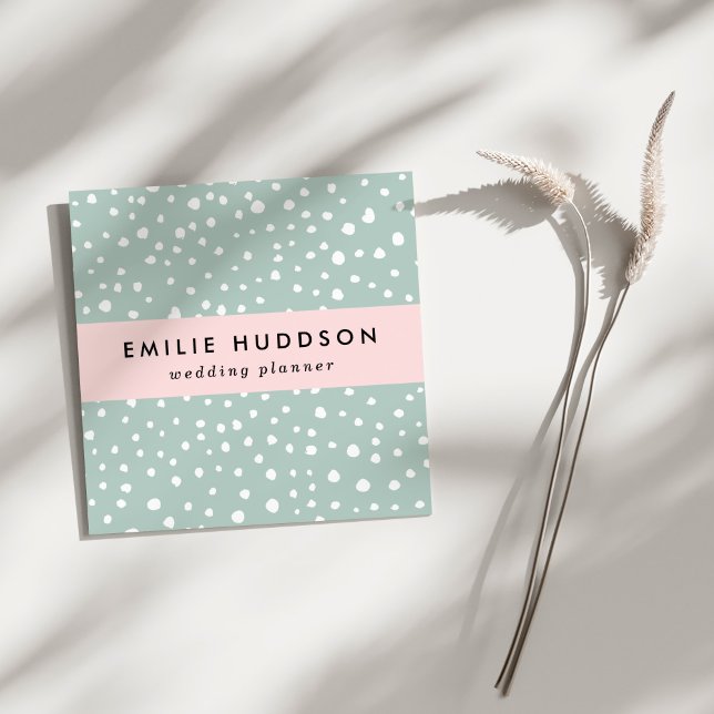 Minze, grüne Dalmatiner, Dalmatiner Punkte, gepunk Quadratische Visitenkarte (Von Creator hochgeladen)