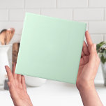 Minze grüne Farbtafel Fliese<br><div class="desc">Dieses einfache, minimalistische und moderne Design ist eine schlichte und solide Farbe Fliesen, die mit jedem Schema passt. Sie können es als Wandfliese als Highlight oder ganze Wand für einen Backspritz in Ihrer Küche oder Bad oder Schlammraum oder als Ersatz für Vintage Kaminfliesen. Diese Keramik ist in 2 Größen erhältlich...</div>