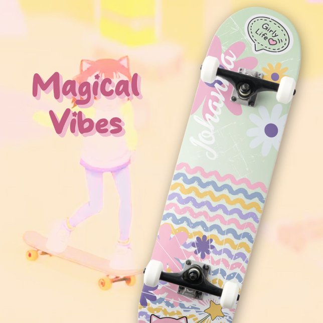 Minze grüne Pastel florale Streifen Girly Cat Magi Skateboard (Mint Green Pastel Floral Striped Girly Cat Magical Skateboard ©Susanne Sachers - Sunny Wanderlust 🌞)