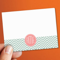Minze und Coral Chevrons Custom Monogram