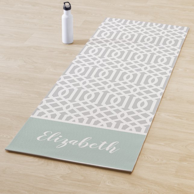 Minze und Gray Trellis Monogramm | Editierbare Far Yogamatte (Beispiel)