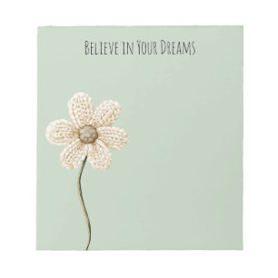 Minzgrüne Creme-Faux-Strickblume Notizblock