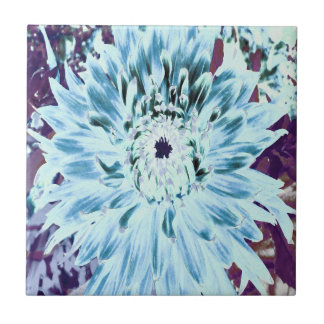 Minzgrüne und Türkisfarbene Dahlienblume Fliese