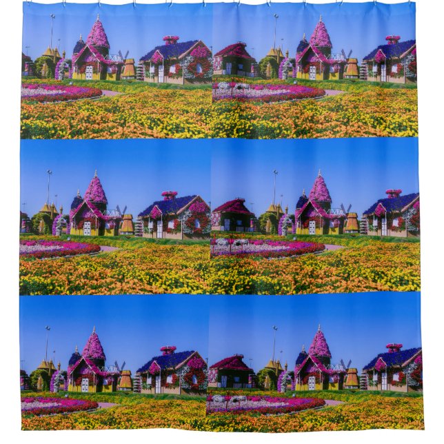 Miracle Garden, Blumenhäuser von Dubai Duschvorhang (Vorderseite)